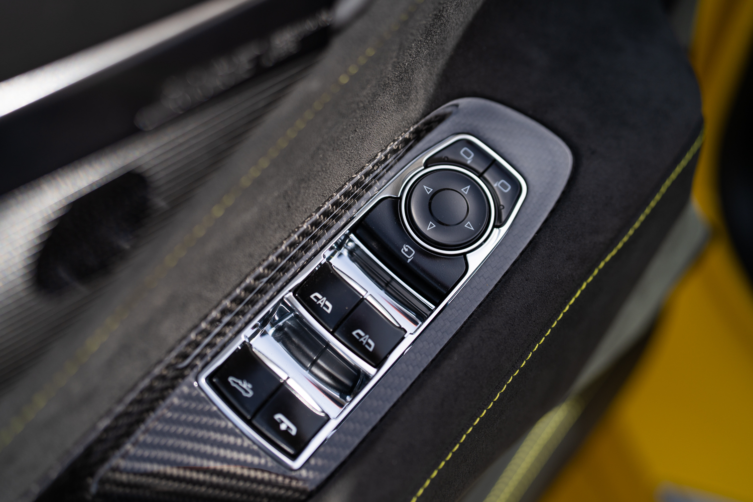 Chevrolet Corvette Stingray ajtópanel és kezelőgombok